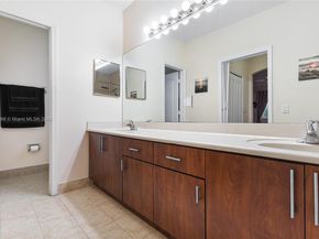4461 SW 162nd Ct, Miami FL 33185