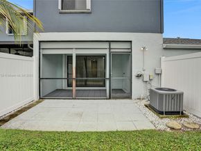 2641 W Gately Dr W 1002, West Palm Beach FL 33415