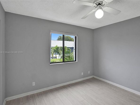 2641 W Gately Dr W 1002, West Palm Beach FL 33415
