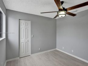 2641 W Gately Dr W 1002, West Palm Beach FL 33415