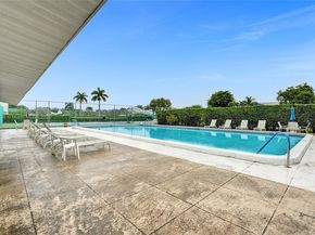 2641 W Gately Dr W 1002, West Palm Beach FL 33415