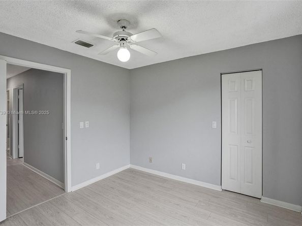 2641 W Gately Dr W 1002, West Palm Beach FL 33415