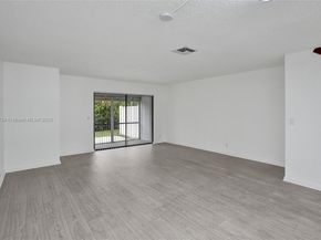 2641 W Gately Dr W 1002, West Palm Beach FL 33415