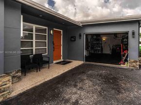 6680 NW 24th Pl, Sunrise FL 33313