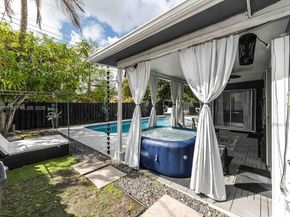 6680 NW 24th Pl, Sunrise FL 33313