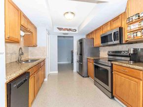 6680 NW 24th Pl, Sunrise FL 33313