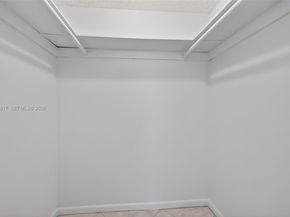 421 NE 14th Ave 608, Hallandale Beach FL 33009