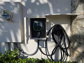 21380 NE 2nd Ct, Miami FL 33179