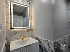 21380 NE 2nd Ct, Miami FL 33179