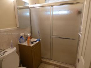 347 NW 42nd St, Miami FL 33127