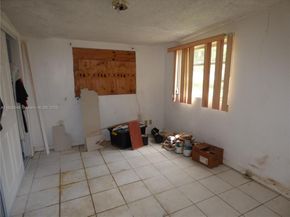 347 NW 42nd St, Miami FL 33127