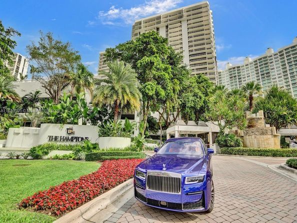 20281 E Country Club Dr 704, Aventura FL 33180