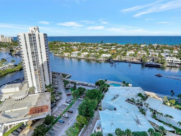 20281 E Country Club Dr 704, Aventura FL 33180