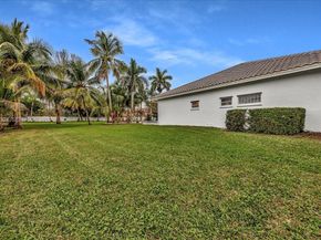 13801 Alexandria Ct, Davie FL 33325