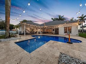 13801 Alexandria Ct, Davie FL 33325