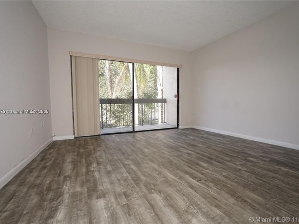 5201 Orduna Dr 12, Coral Gables FL 33146