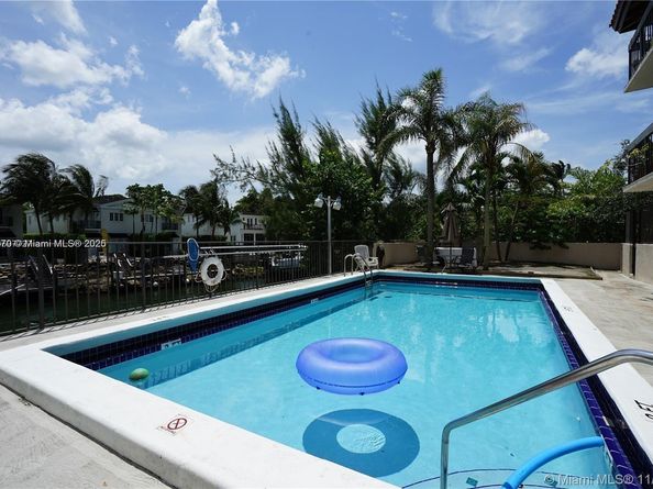 5201 Orduna Dr 12, Coral Gables FL 33146