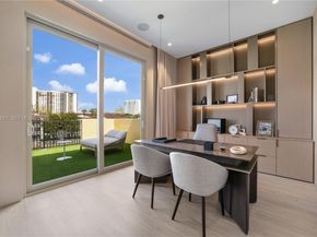 1522 Island Blvd, Aventura FL 33160