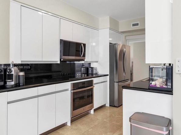 18671 Collins Ave 1203, Sunny Isles Beach FL 33160