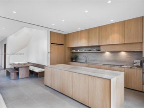 6800 SW 83rd Pl, Miami FL 33143