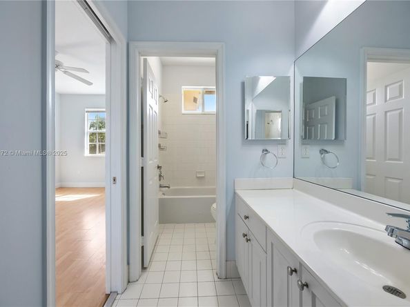 2991 NW 30th Pl, Oakland Park FL 33311