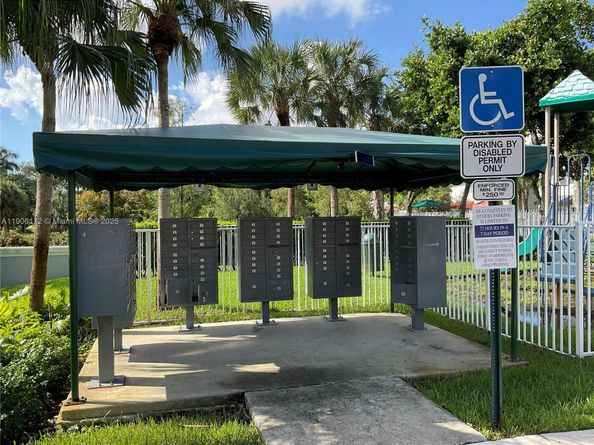 2991 NW 30th Pl, Oakland Park FL 33311