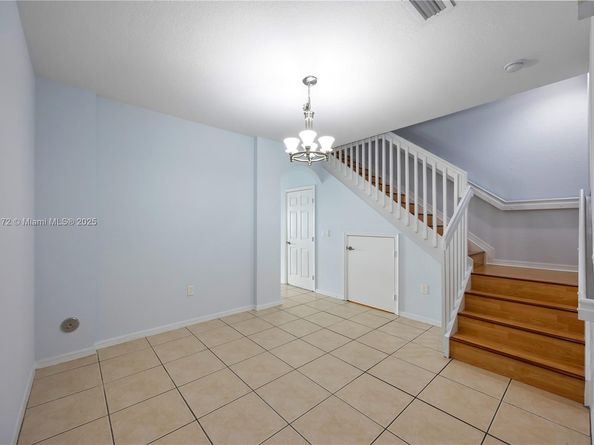 2991 NW 30th Pl, Oakland Park FL 33311