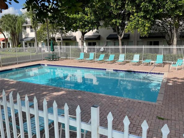 2991 NW 30th Pl, Oakland Park FL 33311