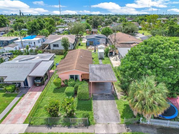 5424 Mayo St, Hollywood FL 33021
