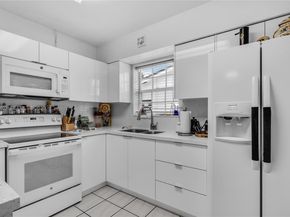 2145 SW 26th St, Miami FL 33133