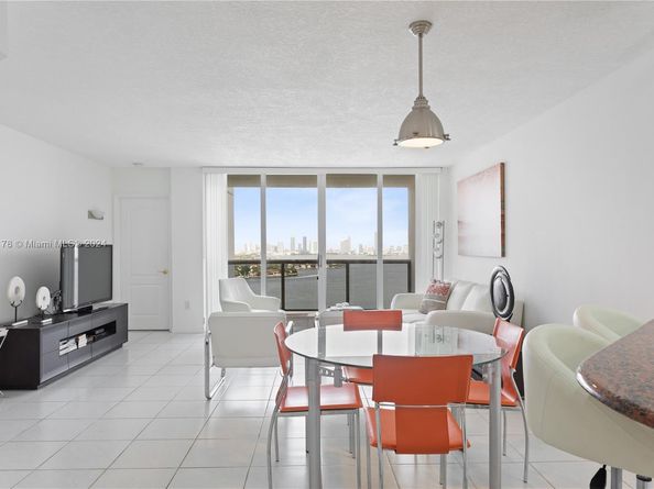 1900 Sunset Harbour Dr 2214, Miami Beach FL 33139