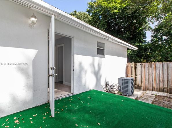 5519 NW 4th Ave, Miami FL 33127