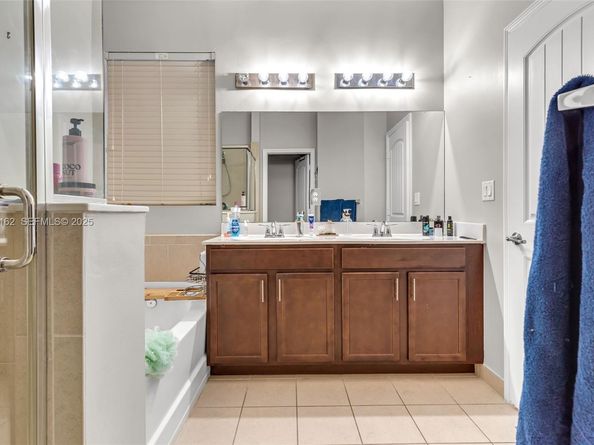 11833 SW 250th Ter, Homestead FL 33032