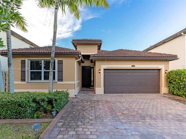 11833 SW 250th Ter, Homestead FL 33032