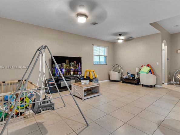 11833 SW 250th Ter, Homestead FL 33032