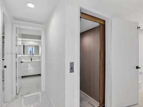 4000 Island Blvd 2301, Aventura FL 33160