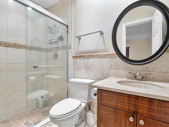 14830 Dade Pine Ave, Miami Lakes FL 33014