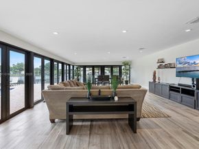 14830 Dade Pine Ave, Miami Lakes FL 33014