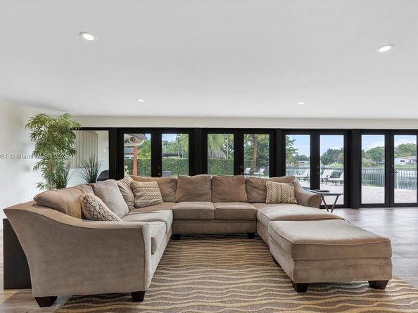 14830 Dade Pine Ave, Miami Lakes FL 33014