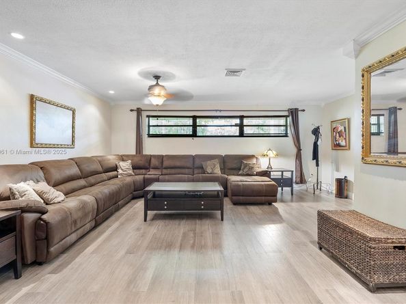 14830 Dade Pine Ave, Miami Lakes FL 33014