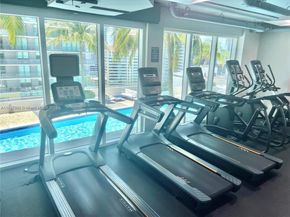 60 SW 13th St 1605, Miami FL 33130