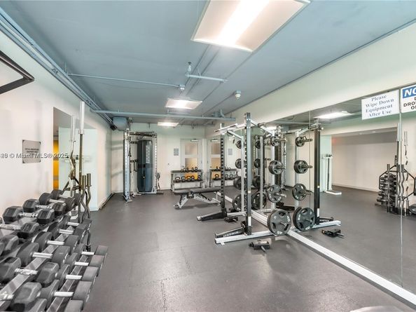 60 SW 13th St 1605, Miami FL 33130