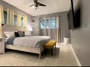 1915 Mayo St, Hollywood FL 33020