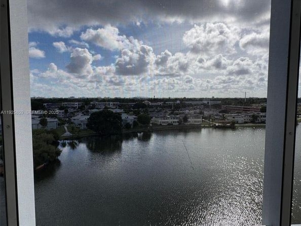 1750 NE 191st St 8294, Miami FL 33179