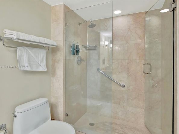 2670 E Sunrise Blvd 905, Fort Lauderdale FL 33304