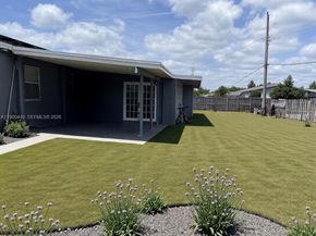 1885 NE 53rd St, Pompano Beach FL 33064