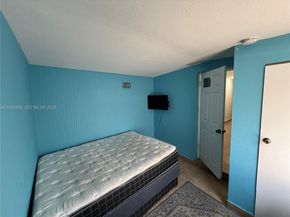 1885 NE 53rd St, Pompano Beach FL 33064