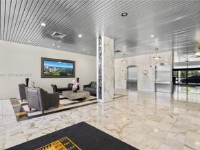 3675 N Country Club Dr 210, Aventura FL 33180