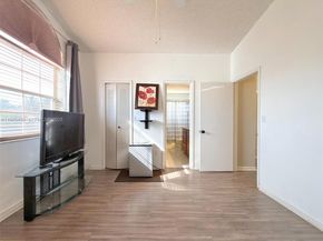 13921 SW 164th St, Miami FL 33177