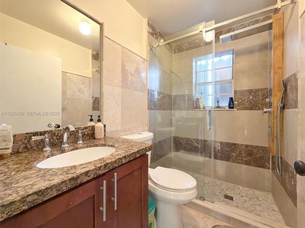 13921 SW 164th St, Miami FL 33177